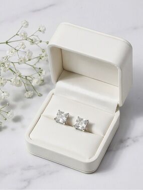 Square 4.0 ctw Moissanite Stud Earrings in Silver - White